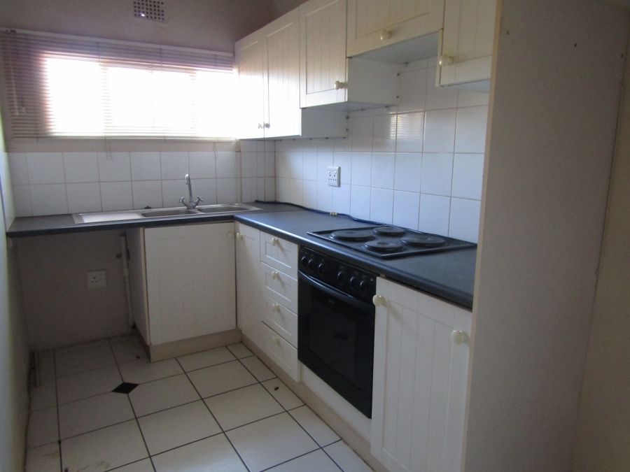 6 Bedroom Property for Sale in Hankey Eastern Cape